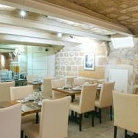 杜勒芒酒店 酒店