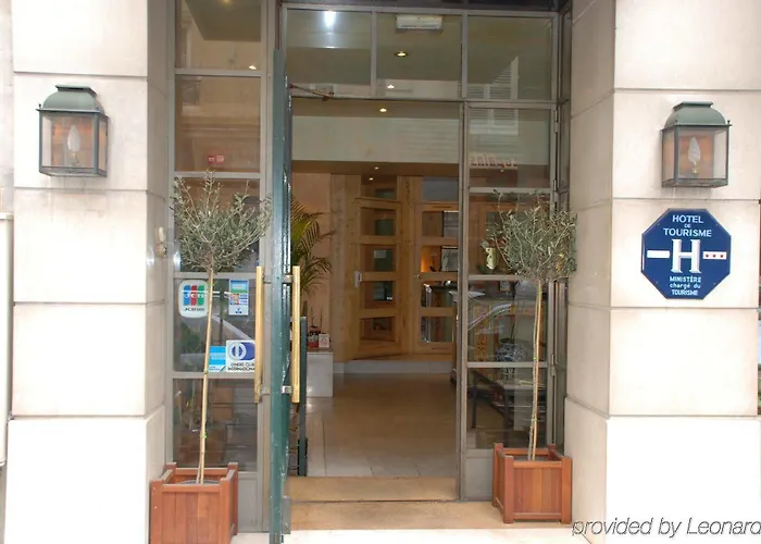 ホテル デュ レマン パリ